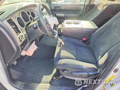 Zdjęcie 7 z 12 samochodu: 2013 TOYOTA TUNDRA CREWMAX SR5 VIN:5TFEM5F11DX059451 - miniatura