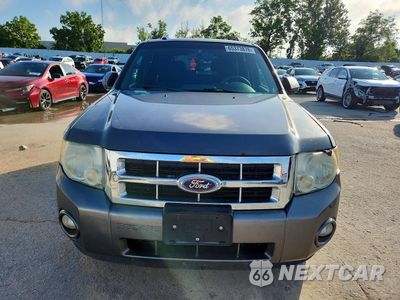 Piąte zdjęcie samochodu w środku: 2011 FORD ESCAPE XLT VIN:1FMCU0DG8BKA98173 - miniatura