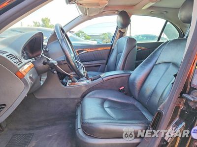 Zdjęcie 7 z 12 samochodu: 2004 MERCEDES-BENZ E 500 4MATIC VIN:WDBUF83J94X118143 - miniatura