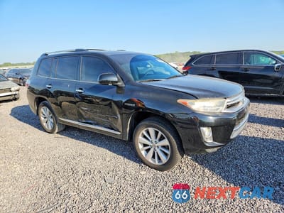 Czwarte zdjęcie samochodu z boku: 2013 TOYOTA HIGHLANDER HYBRID LIMITED VIN:JTEDC3EH4D2013669 - miniatura