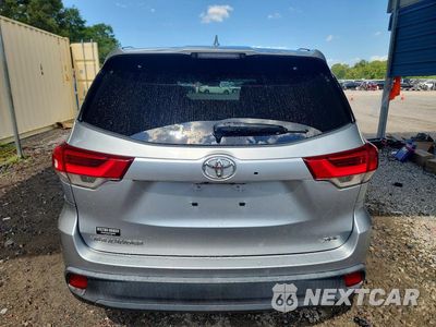 Zdjęcie 6 z 13 samochodu: 2018 TOYOTA HIGHLANDER XLE VIN:5TDKZRFH3JS548119 - miniatura