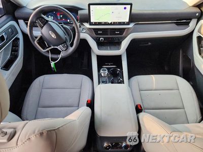 Zdjęcie 8 z 14 samochodu: 2025 FORD EXPLORER PLATINUM VIN:1FMWK8HC8SGC74683 - miniatura