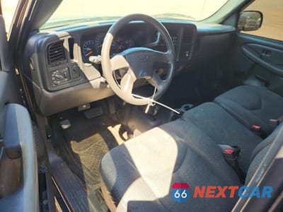 Zdjęcie 8 z 12 samochodu: 2004 CHEVROLET SILVERADO K1500 VIN:1GCEK14VX4Z124239 - miniatura