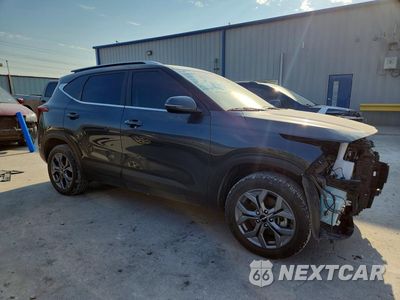 Czwarte zdjęcie samochodu z boku: 2024 KIA SELTOS S VIN:KNDEUCAA9R7626038 - miniatura
