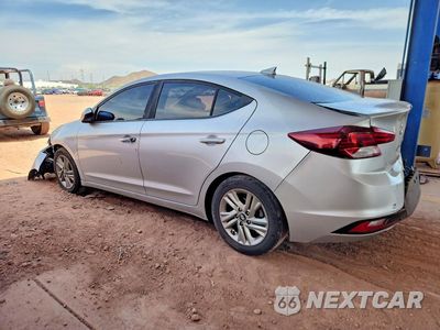 Drugie zdjęcie samochodu z przodu: 2019 HYUNDAI ELANTRA SEL VIN:5NPD84LF4KH424014 - miniatura