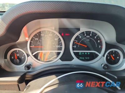 Zdjęcie 9 z 12 samochodu: 2009 JEEP WRANGLER UNLIMITED RUBICON VIN:1J4GA69199L769399 - miniatura