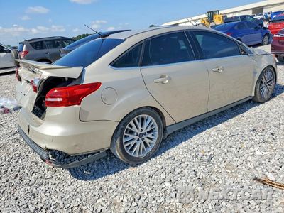 Trzecie zdjęcie samochodu z tyłu: 2018 FORD FOCUS TITANIUM VIN:1FADP3J27JL252056 - miniatura
