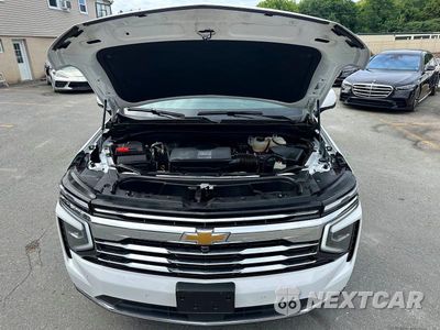 Piąte zdjęcie samochodu w środku: 2025 CHEVROLET SUBURBAN K1500 LT VIN:1GNS6CRDXSR290820 - miniatura