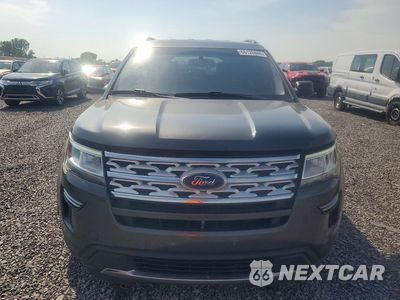 Piąte zdjęcie samochodu w środku: 2018 FORD EXPLORER XLT VIN:1FM5K8D82JGB30672 - miniatura