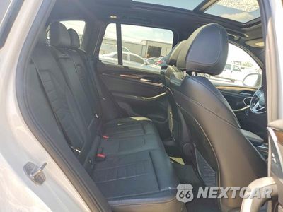 Zdjęcie 11 z 13 samochodu: 2018 BMW X3 XDRIVE30I VIN:5UXTR9C59JLC81232 - miniatura