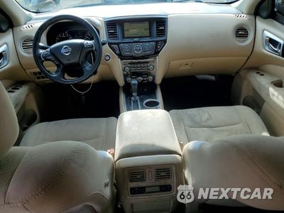 Zdjęcie 8 z 14 samochodu: 2016 NISSAN PATHFINDER SV VIN:5N1AR2MN1GC616290 - miniatura