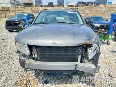 Piąte zdjęcie samochodu w środku: 2013 JEEP COMPASS SPORT VIN:1C4NJDBB1DD196439 - miniatura