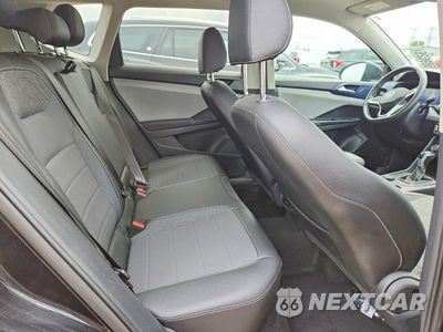 Zdjęcie 10 z 12 samochodu: 2023 VOLKSWAGEN TAOS SE VIN:3VVNX7B23PM304375 - miniatura
