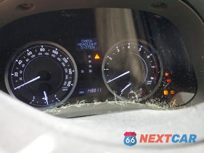 Zdjęcie 9 z 12 samochodu: 2012 LEXUS IS 250C BASE VIN:JTHFF2C2XC2522420 - miniatura
