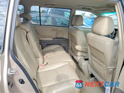 Zdjęcie 11 z 13 samochodu: 2006 TOYOTA HIGHLANDER BASE VIN:JTEEP21A860186198 - miniatura