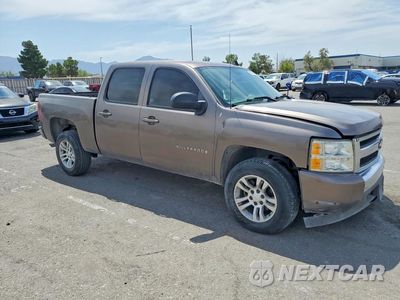 Czwarte zdjęcie samochodu z boku: 2007 CHEVROLET SILVERADO 1500 CLASS VIN:2GCEC13C971623995 - miniatura
