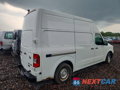 Trzecie zdjęcie samochodu z tyłu: 2014 NISSAN NV 2500 VIN:1N6BF0LX1EN103029 - miniatura