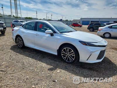 Czwarte zdjęcie samochodu z boku: 2025 TOYOTA CAMRY XLE VIN:4T1DBADK3SU515188 - miniatura