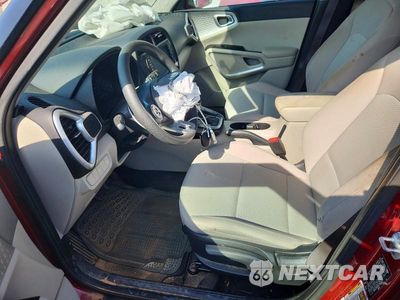 Zdjęcie 7 z 12 samochodu: 2020 KIA SOUL LX VIN:KNDJ23AU0L7057859 - miniatura