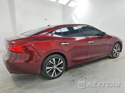 Trzecie zdjęcie samochodu z tyłu: 2016 NISSAN MAXIMA 3.5 S VIN:1N4AA6AP6GC421431 - miniatura