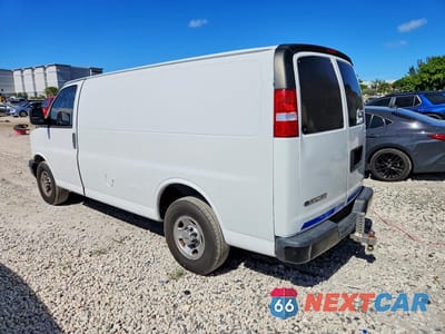 Drugie zdjęcie samochodu z przodu: 2017 CHEVROLET EXPRESS G2500 VIN:1GCWGAFF7H1247142 - miniatura