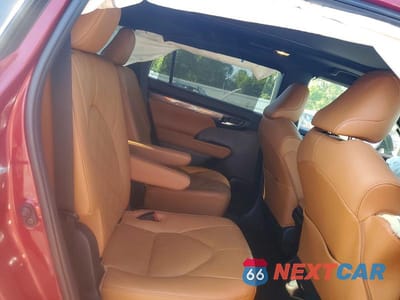 Zdjęcie 11 z 13 samochodu: 2020 TOYOTA HIGHLANDER PLATINUM VIN:5TDFZRBH4LS032247 - miniatura