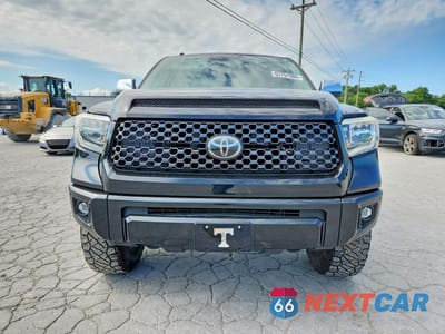 Piąte zdjęcie samochodu w środku: 2019 TOYOTA TUNDRA PLATINUM VIN:5TFAY5F18KX828642 - miniatura