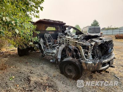 Czwarte zdjęcie samochodu z boku: 2022 FORD F450 SUPER DUTY VIN:1FDTF4HN4NDA01909 - miniatura