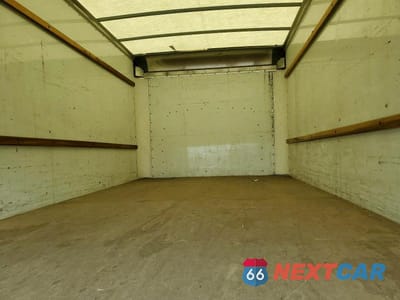 Zdjęcie 10 z 13 samochodu: 2021 GMC SAVANA CUTAWAY 3500 BOX TRUCK VIN:7GZ37TC77MN011348 - miniatura