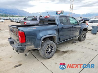 Trzecie zdjęcie samochodu z tyłu: 2019 CHEVROLET COLORADO ZR2 VIN:1GCPTEE10K1253708 - miniatura