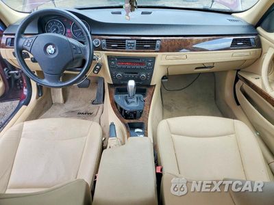 Zdjęcie 8 z 12 samochodu: 2009 BMW 328 XI VIN:WBAPK73569A455450 - miniatura