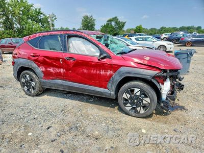 Czwarte zdjęcie samochodu z boku: 2025 HYUNDAI KONA SEL VIN:KM8HBCAB8SU300519 - miniatura