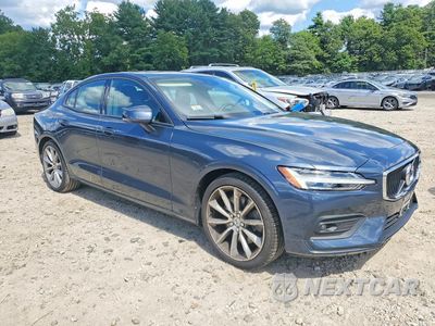 Czwarte zdjęcie samochodu z boku: 2021 VOLVO S60 T6 MOMENTUM VIN:7JRA22TK2MG092413 - miniatura