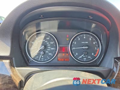 Zdjęcie 9 z 13 samochodu: 2010 BMW 335 XI VIN:WBAWC7C5XAE271344 - miniatura