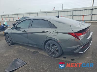 Drugie zdjęcie samochodu z przodu: 2026 HYUNDAI ELANTRA SEL SPORT VIN:KMHLM4DG9TU233139 - miniatura