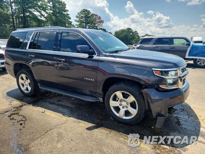 Czwarte zdjęcie samochodu z boku: 2016 CHEVROLET TAHOE C1500 LT VIN:1GNSCBKC9GR430805 - miniatura