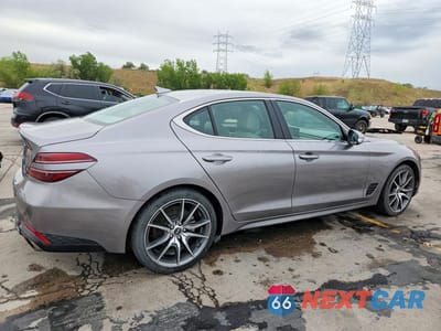 Trzecie zdjęcie samochodu z tyłu: 2023 GENESIS G70 2.0T VIN:KMTG34TA7PU124403 - miniatura