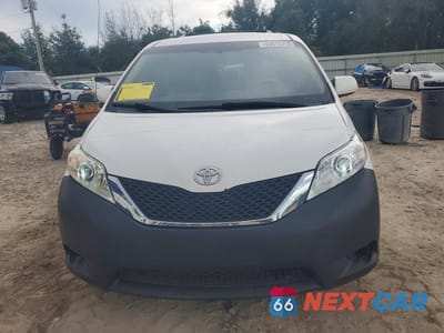 Piąte zdjęcie samochodu w środku: 2012 TOYOTA SIENNA LE VIN:5TDKK3DC1CS275905 - miniatura