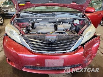 Zdjęcie 12 z 13 samochodu: 2011 TOYOTA SIENNA LE VIN:5TDKK3DC0BS158895 - miniatura