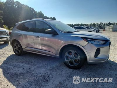 Czwarte zdjęcie samochodu z boku: 2024 FORD ESCAPE ST LINE VIN:1FMCU0MN8RUB03191 - miniatura
