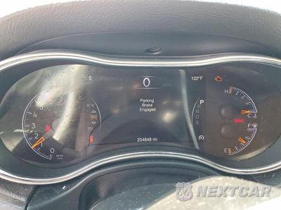Zdjęcie 9 z 14 samochodu: 2015 JEEP GRAND CHEROKEE LAREDO VIN:1C4RJFAG3FC130347 - miniatura