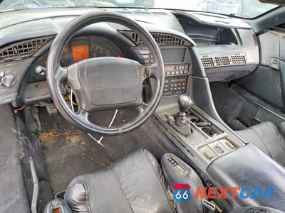 Zdjęcie 8 z 12 samochodu: 1990 CHEVROLET CORVETTE VIN:1G1YY3388L5115718 - miniatura