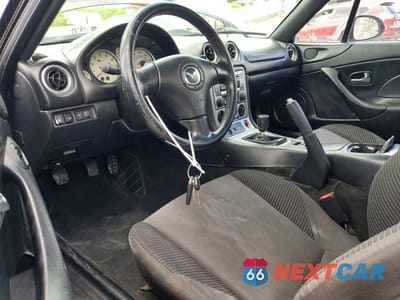 Zdjęcie 8 z 12 samochodu: 2004 MAZDA MX-5 MIATA BASE VIN:JM1NB353040401039 - miniatura