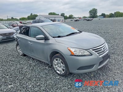 Czwarte zdjęcie samochodu z boku: 2014 NISSAN SENTRA S VIN:3N1AB7APXEY282859 - miniatura