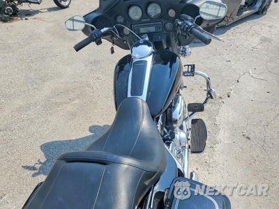 Zdjęcie 6 z 9 samochodu: 2008 HARLEY-DAVIDSON FLHT CLASSIC VIN:1HD1FF4178Y629033 - miniatura