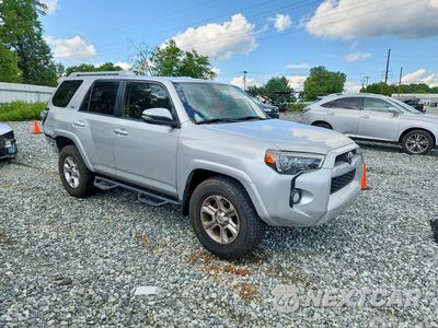 Czwarte zdjęcie samochodu z boku: 2017 TOYOTA 4RUNNER SR5 PREMIUM VIN:JTEZU5JRXH5160385 - miniatura