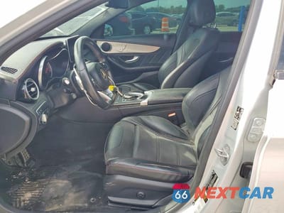 Zdjęcie 7 z 12 samochodu: 2018 MERCEDES-BENZ C 43 4MATIC AMG VIN:55SWF6EB2JU274470 - miniatura