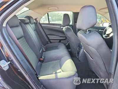 Zdjęcie 10 z 12 samochodu: 2020 CHRYSLER 300 TOURING VIN:2C3CCAAG9LH175440 - miniatura