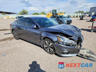 Czwarte zdjęcie samochodu z boku: 2022 NISSAN ALTIMA SL VIN:1N4BL4EVXNN306327 - miniatura