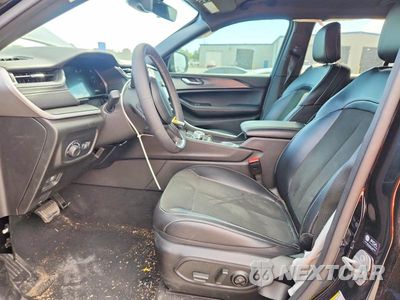 Zdjęcie 7 z 13 samochodu: 2025 JEEP GRAND CHEROKEE LAREDO VIN:1C4RJGAG2SC372904 - miniatura